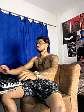 Kylian Alessandro online show from October 2025 06:14:02 AM