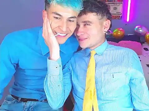 Snapshot of Latin_boysxxxx chatting on October 2025 12:33:02 AM Latin boysxxxx online show from October 2025 12:33:02 AM