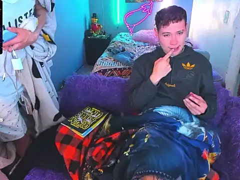 Snapshot of Latin_boysxxxx chatting on February 2026 02:41:02 AM Latin boysxxxx online show from February 2026 02:41:02 AM