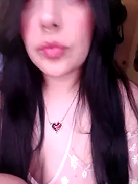 ravendeluxe online show from November 2025 06:30:02 PM