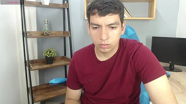 Snapshot of Axel_Stones_ chatting on October 2025 02:29:01 PM Axel Stones online show from October 2025 02:29:01 PM