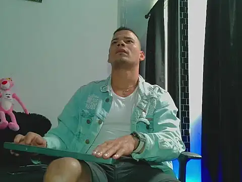 Snapshot of DaamonSlader_ chatting on February 2026 09:02:01 PM DaamonSlader online show from February 2026 09:02:01 PM