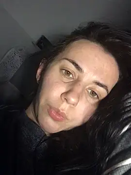 oliviya mur online show from November 2025 10:19:01 PM