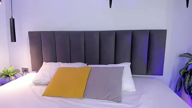 Snapshot of AilanaCortes chatting on October 2025 11:58:02 AM AilanaCortes online show from October 2025 11:58:02 AM