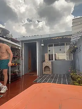 Leonardmoppet online show from October 2025 05:55:02 PM