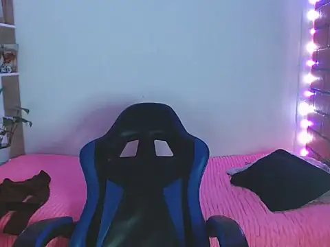 Medussa3033 online show from March 2026 07:15:01 AM