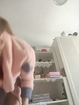 SandyCassie online show from November 2025 09:55:02 AM