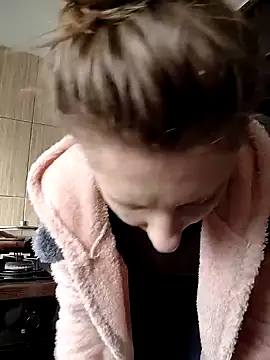 SandyCassie online show from December 2025 07:37:01 AM