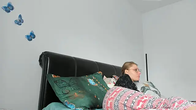 SandyCassie online show from March 2026 01:11:01 PM