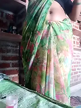 Snapshot of Rajni_chauhan chatting on February 2026 06:34:01 AM Rajni chauhan online show from February 2026 06:34:01 AM