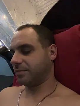 AndyLynn online show from December 2025 05:40:02 PM