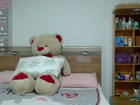 18 girl online show from October 2025 02:34:01 AM