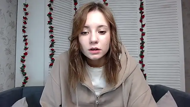 Snapshot of evaa_here_ chatting on November 2025 08:37:02 AM evaa here online show from November 2025 08:37:02 AM