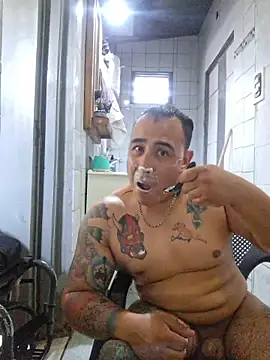 Snapshot of Rueditasss chatting on January 2026 02:43:02 PM Rueditasss online show from January 2026 02:43:02 PM