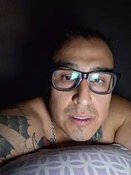 Snapshot of Rueditasss chatting on March 2026 06:14:02 PM Rueditasss online show from March 2026 06:14:02 PM