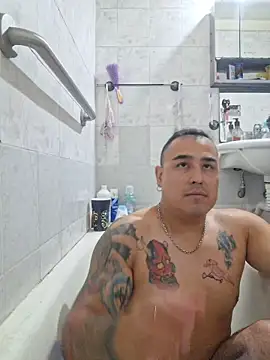 Snapshot of Rueditasss chatting on April 2026 03:42:02 PM Rueditasss online show from April 2026 03:42:02 PM