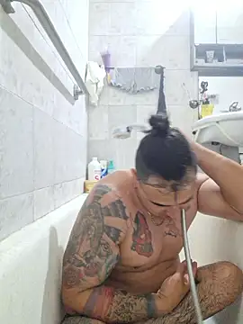 Snapshot of Rueditasss chatting on April 2026 01:27:01 AM Rueditasss online show from April 2026 01:27:01 AM