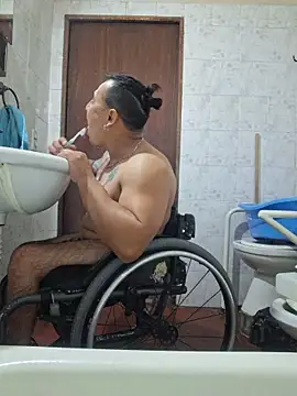 Snapshot of Rueditasss chatting on April 2026 02:11:01 PM Rueditasss online show from April 2026 02:11:01 PM