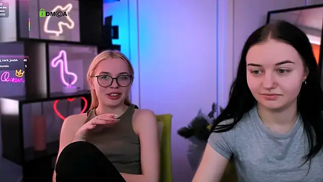 Snapshot of miki_ti chatting on January 2026 08:18:01 AM miki ti online show from January 2026 08:18:01 AM