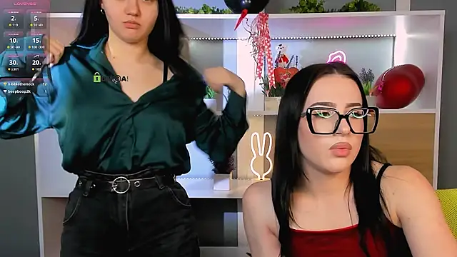 Snapshot of miki_ti chatting on February 2026 10:06:01 PM miki ti online show from February 2026 10:06:01 PM