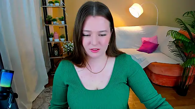 Moonvelle online show from November 2025 11:21:02 AM