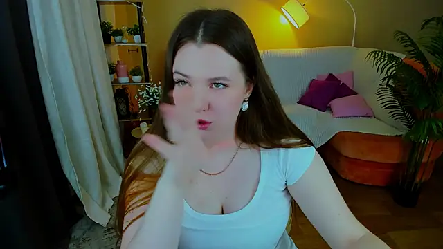 Moonvelle online show from November 2025 04:11:02 AM