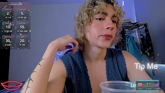 Lyric Mirage online show from November 2025 09:03:02 PM