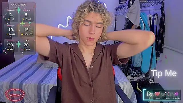 Lyric Mirage online show from December 2025 11:00:02 PM