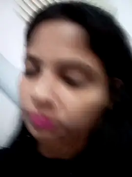 Anshika1431 online show from November 2025 04:44:01 AM