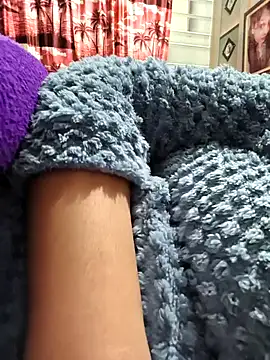 Anshika1431 online show from December 2025 07:54:02 PM