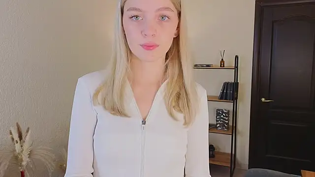 Susan Sanders  online show from October 2025 07:29:01 AM