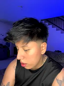 LiamSmith 1 online show from October 2025 07:59:01 PM