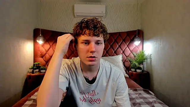 KevinMilky online show from March 2026 07:36:02 PM