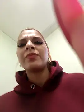 Snapshot of MaryTease chatting on October 2025 10:34:02 AM MaryTease online show from October 2025 10:34:02 AM