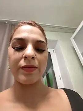 Snapshot of MaryTease chatting on November 2025 12:06:01 PM MaryTease online show from November 2025 12:06:01 PM