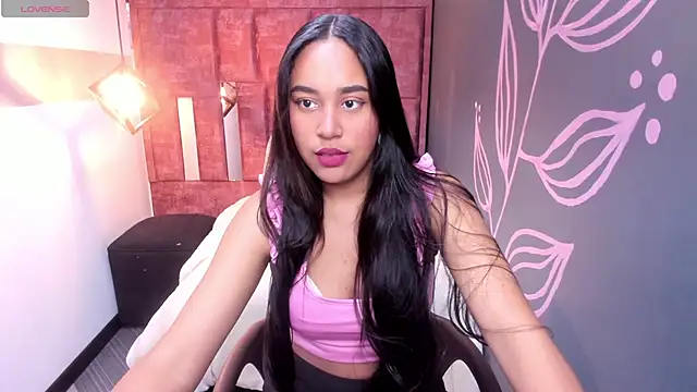 Rachel  Jonees online show from October 2025 11:33:02 AM