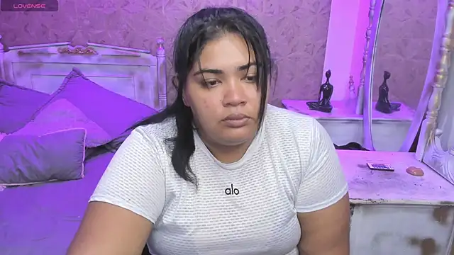 Snapshot of Sara_clk chatting on April 2026 06:20:01 PM Sara clk online show from April 2026 06:20:01 PM