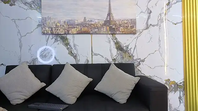 Charlotte Skinny aws online show from October 2025 05:57:02 PM