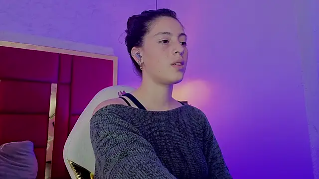 moon winy online show from April 2026 11:37:01 AM