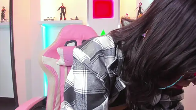 Lullaby Charade online show from November 2025 12:05:02 PM