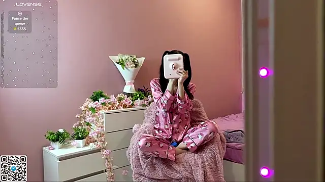 catchthiscouplle online show from October 2025 10:55:01 PM