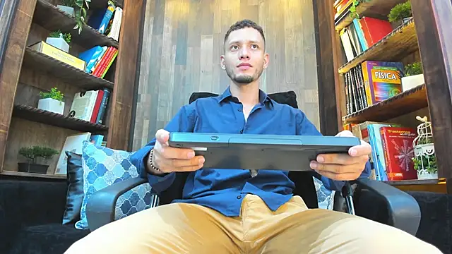 GabrielDraiven online show from December 2025 07:32:01 PM