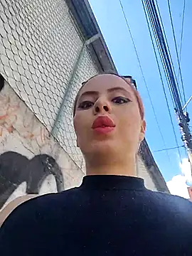 Snapshot of BiancaLuxor_ chatting on November 2025 04:24:01 PM BiancaLuxor online show from November 2025 04:24:01 PM