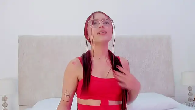 Martinaa Garcia online show from October 2025 07:51:01 PM