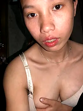 Lily-2k online show from October 2025 10:50:01 PM