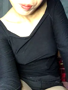 Lily-2k online show from November 2025 10:25:02 PM