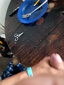 Snapshot of Crisjo29 chatting on March 2026 03:07:02 PM Crisjo29 online show from March 2026 03:07:02 PM