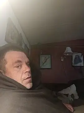 Snapshot of waynefitz chatting on October 2025 02:51:02 PM waynefitz online show from October 2025 02:51:02 PM