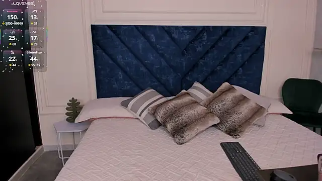 Snapshot of Soft_Seduction chatting on October 2025 01:28:01 AM Soft Seduction online show from October 2025 01:28:01 AM