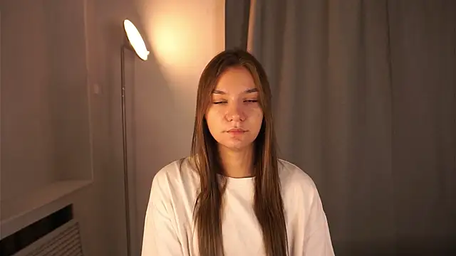 BrynnHolverson online show from October 2025 04:41:02 PM